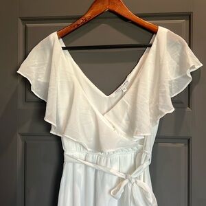 Flowing wedding dress